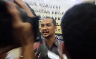 KPK VS POLRI : Abraham Samad Dicekal, Kuasa Hukum: Memangnya Kabur ke Mana?