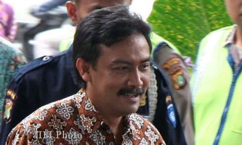 KASUS HAMBALANG : Andi Mallarangeng Didakwa Raup Rp4 Miliar dan US$550.000