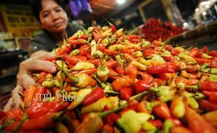 KOMODITAS PASAR : Harga Cabai Merangkak Naik