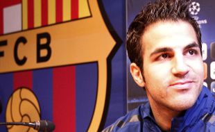 BARCA TEGASKAN KE MU :  Fabregas Tidak Dijual!