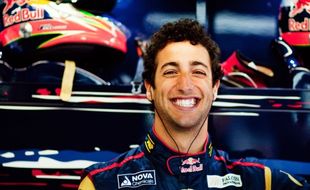 GP F1 : Ricciardo Tampil Fantastis di Silverstone