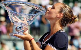 Kalahkan Radwanska, Cibulkova Tuntaskan Revans