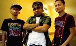 KONSER MUSIK : Gelar Konser di Jl Pemuda, Endank Soekamti Disambut Pro-Kontra