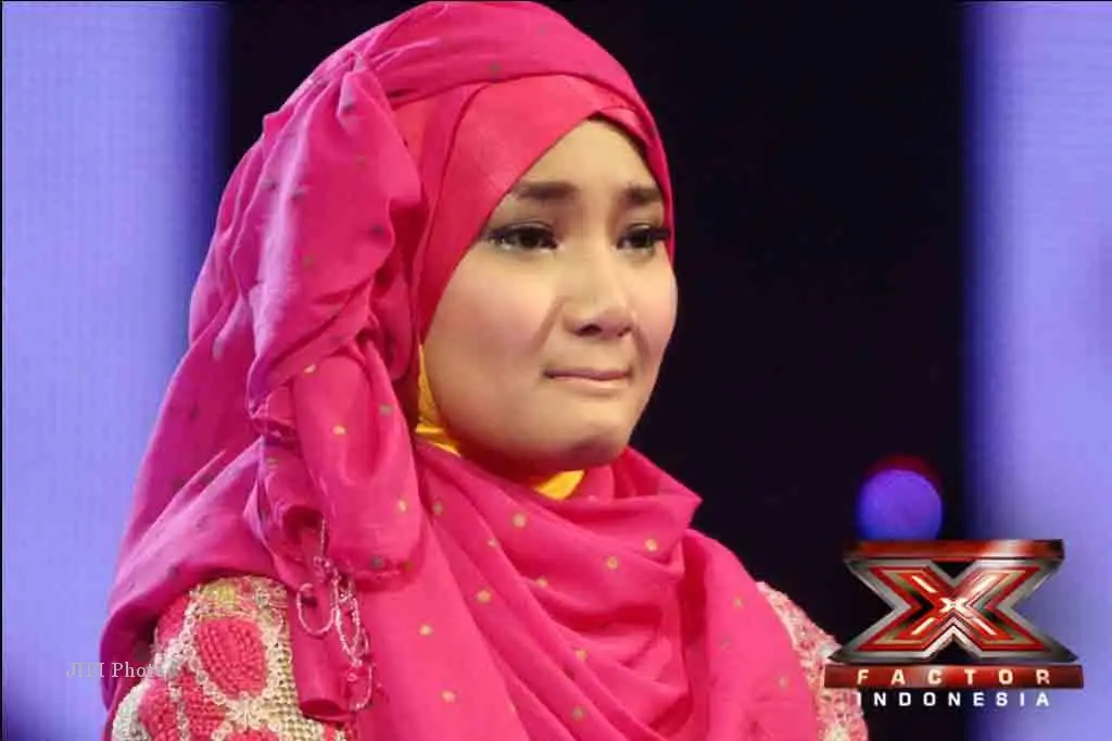 Qizlar ozlarining qinlariga kiradilar