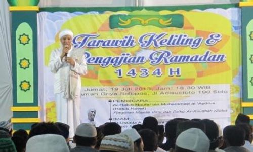 TARAWIH KELILING SOLOPOS : Habib Novel Hadir untuk Sebarkan Kebaikan