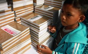 KURIKULUM 2006 : Apa Solusi Pengadaan Buku?