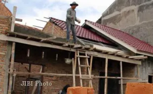 RUMAH  BERSUBSIDI : Pembeli Kecewa Fasilitas Umum Tak Layak  