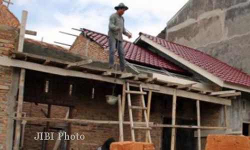 RUMAH  BERSUBSIDI : Pembeli Kecewa Fasilitas Umum Tak Layak  