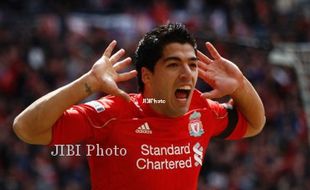 PREDIKSI MANCHESTER UNITED VS LIVERPOOL : Panggung Pelampiasan Suarez