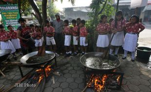 BELAJAR MEMBUAT BUBUR