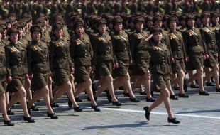 KOREA UTARA Gelar Parade Peringatan 60 Tahun Gencatan Senjata