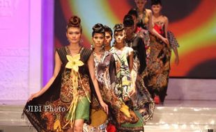 SOLO BATIK FASHION : SBF 5 Akhirnya Diundur 30 Agustus