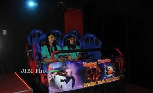 STUDIO ANIMAX 5D SOLO : Rasakan Sensasi Naik Roller Coaster di Mall