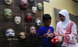 FESTIVAL TOPENG INTERNASIONAL : Juli 2014, SIPA Community Gelar Simdaf