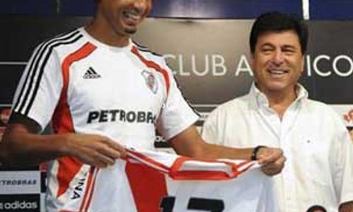 BURSA TRANSFER : Trezeguet Perkuat Newell Old Boys