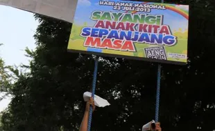 HARI ANAK NASIONAL : Kami Tak Mau Sekolah, Ingin Bantu Orangtua