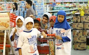 Asyik, PKPU ajak 100 Anak Yatim Belanja di Carrefour