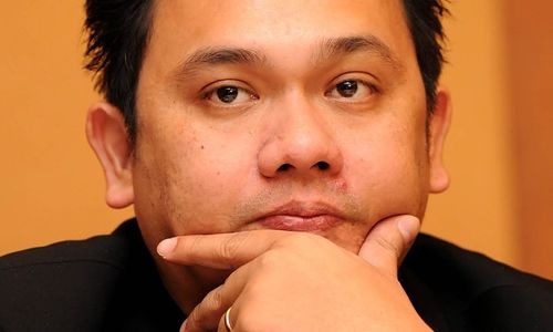 PERCERAIAN ARTIS : Farhat Abbas Wajib Menafkahi Anaknya Rp15 Juta/Bulan