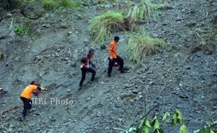 GEMPA ACEH : 2 Desa Hanyut ke Sungai Peusangan