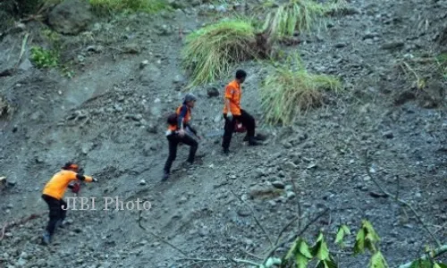 GEMPA ACEH : 2 Desa Hanyut ke Sungai Peusangan