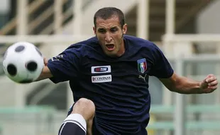 TRANSFER PEMAIN : Madrid Inginkan Chiellini