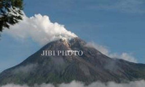 MERAPI BERGEMURUH : Gempa Masih Terus Terjadi 