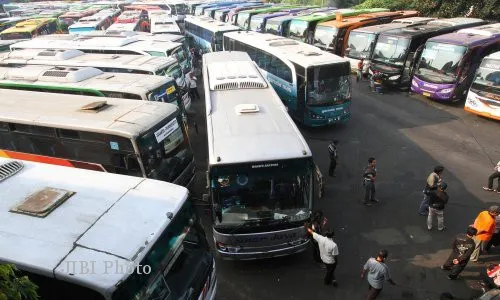 LEBARAN 2014 : Tiket Bus Arus Balik ke Jabodetabek Ludes