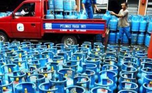 HARGA GAS ELPIJI NAIK : Elpiji 12 Kilogram Mencapai Rp90.000