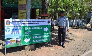 MUDIK LEBARAN 2013 : Dishubkominfo Jateng Pasang 8.148 Rambu Lalin