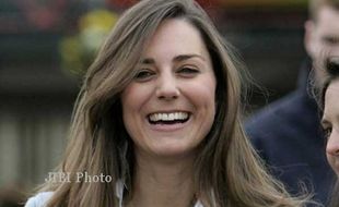 KATE MIDDLETON MELAHIRKAN : Bayi Kate Laki-laki, Inggris Sambut Raja Masa Depan