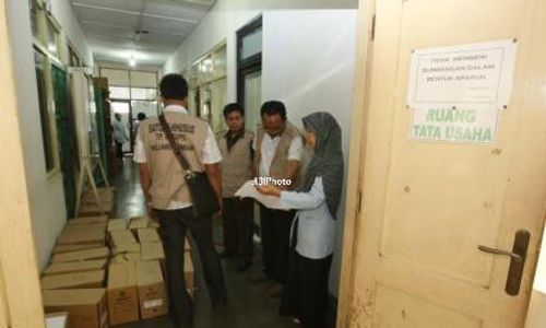 RS Jogja Tak Kondusif, Pemeriksaan Pejabat Molor