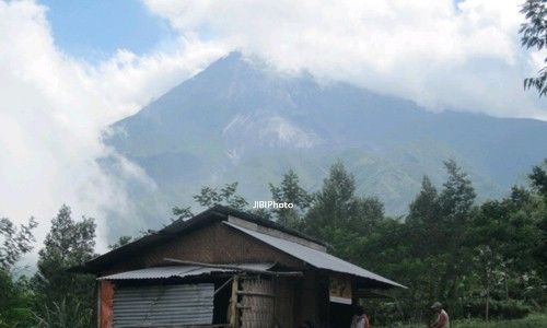 AKTIVITAS GUNUNG MERAPI : Warga Tidak Lagi Panik dengan Embusan Merapi