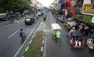 UPT Bakal Tambah Tempat Sampah dan Ganti Kursi Malioboro