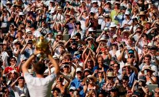 WIMBLEDON 2013 : Juara, Media Inggris Anggap Murray Anak Bersejarah