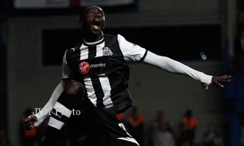 Buntut Berjudi di Bulan Puasa, Cisse Bersedia Kenakan Jersey Wonga