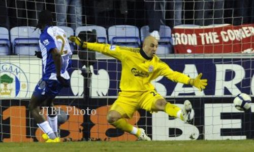 BURSA TRANSFER : Pepe Reina Dipinjam ke Napoli, Liverpool Andalkan Mignolet