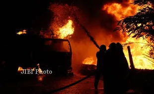 PIPA GAS PERTAMINA MELEDAK : Ledakan Diduga Akibat Dilubangi Pencuri, Ini Kondisi Pasokan Solar ke Jakarta