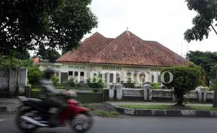 RUMAH BUNG KARNO : Dinas Kebudayaan DIY Selidiki Penjualan Rumah Proklamator