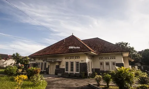 RUMAH BUNG KARNO : Beli Rumah Cagar Budaya, Pemda DIY Bentuk Tim