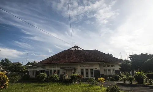 RUMAH BUNG KARNO : Status Cagar Budaya Diragukan