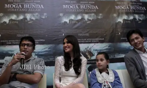 Juda chiroyli yigit bilan jinsiy aloqa