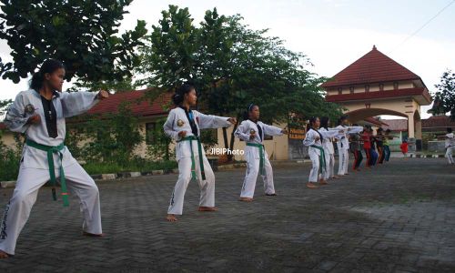 Puasa, Atlet Tarung Derajat Tetap latihan 