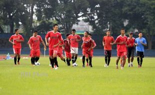 JELANG PORPROV JATENG 2013 : Tim Sepak Bola Solo Incar Uji Coba dengan Timnas U-19