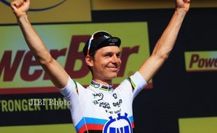 TOUR DE FRANCE : Martin Juarai Etape Kesebelas