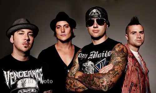 Hail to The King, Proyek Sentimental Avenged Sevenfold