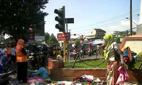 LEBARAN 2015 : Mudik ke Solo, Waspadai 15 Pasar Tumpah Ini!