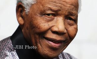 Nelson Mandela Bisa Duduk Beberapa Menit Sehari