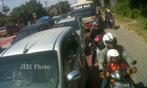 MUDIK LEBARAN 2013 : Jalur Ngasem-Boyolali Padat Lancar