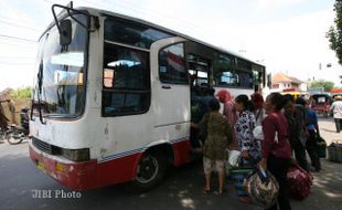 TARIF ANGKUTAN UMUM : Angkutan Kota Madiun Masih Terapkan Tarif Lama