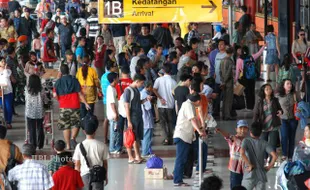 9 Operator Taksi di Bandara Soetta Ditertibkan